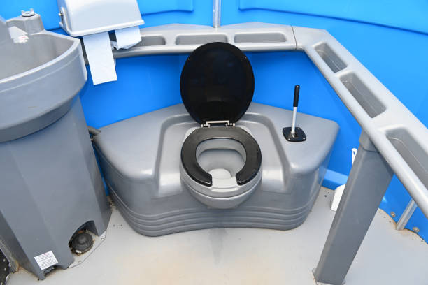 Best High-end porta potty rental  in Warren, IN