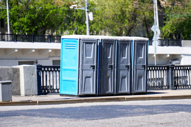 Best Porta potty rental near me  in Warren, IN