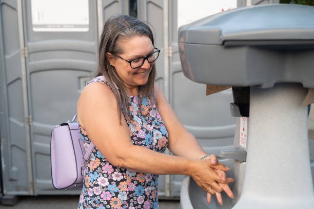 Best Portable restroom trailer rental  in Warren, IN